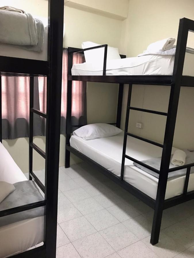 Holiday Phangan - Hostel & Bar ท้องศาลา ภายนอก รูปภาพ