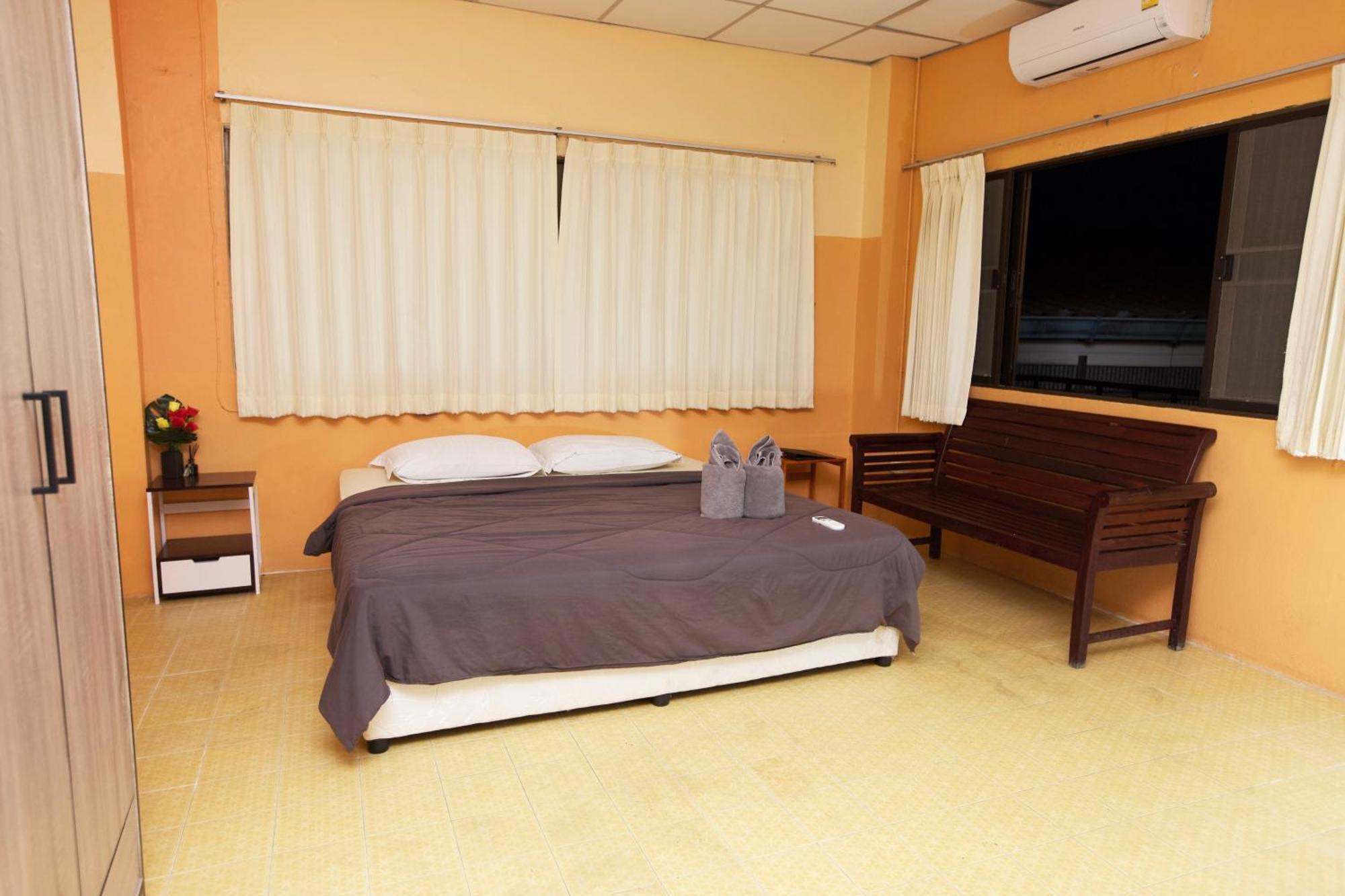 Holiday Phangan - Hostel & Bar ท้องศาลา ภายนอก รูปภาพ